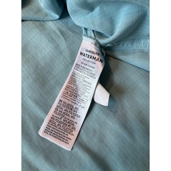 Quicksilver Waterman Comfort fit Men's Collared button up shirt. Large, Blue - Picture 7 of 10